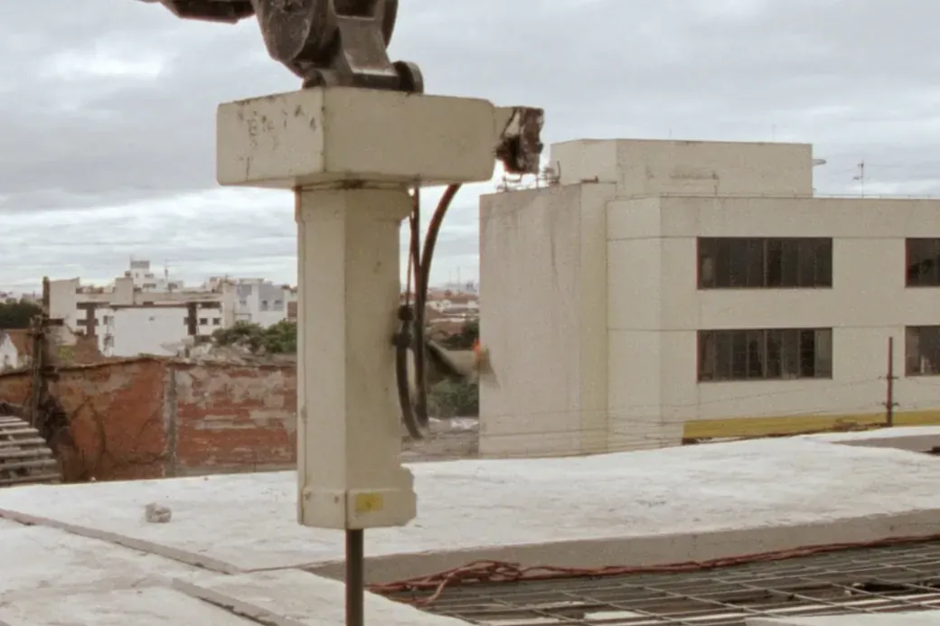 Aluguel de escavadeira com rompedor preço