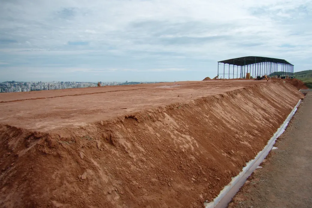 Terraplenagem industrial
